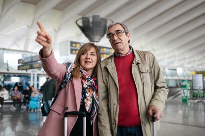 Pareja en el aeropuerto