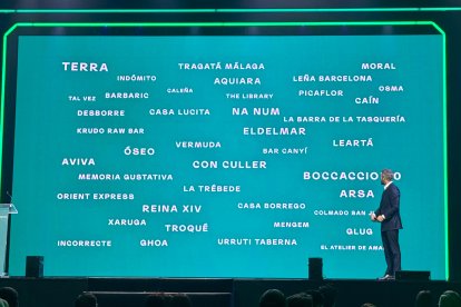 Los nombres de los 41 restaurantes nominados brillaron en la pantalla durante la gala.
