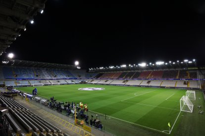 BRUGES, BELGIUM - NOVEMBER 05: General view inside the stadium prior to the UEFA Champions League 2025/26 League Phase MD4 match between Club Brugge KV and FC Barcelona at Jan Breydelstadion on November 05, 2025 in Bruges, Belgium. (Photo by Stuart Franklin/Getty Images)
