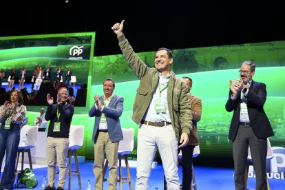 El presidente de la Junta de Andalucía, Juanma Moreno, durante el comienzo del XVII Congreso del PP Andaluz.