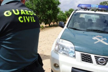 Guardia Civil en una patrulla.