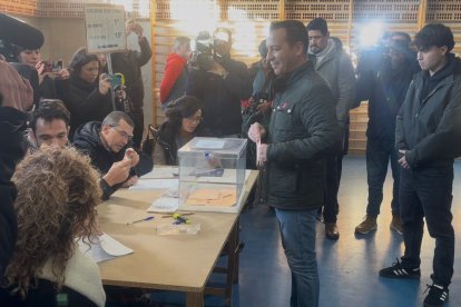 Óscar Fernández Calle (Vox), votando esta mañana