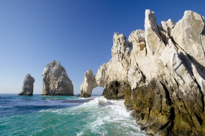 El Arco de Cabo San Lucas es el icono natural más reconocible del destino