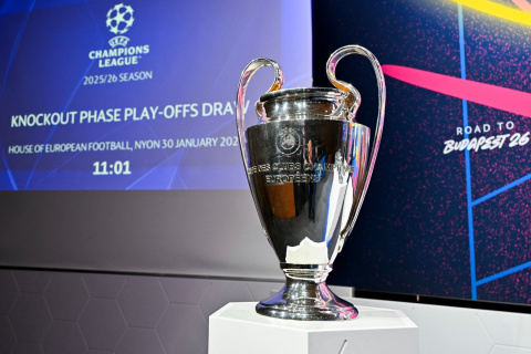 La Champions League entra en fase decisiva con los horarios del playoff ya definidos.