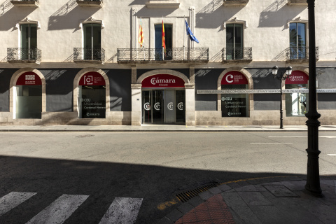Las formación del Campus Cámara CEU se impartirá en la sede de la Cámara Alicante en el edificio Palas.
