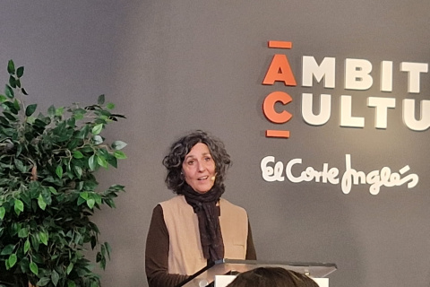 Elvira Mínguez durante la entrega del premio.