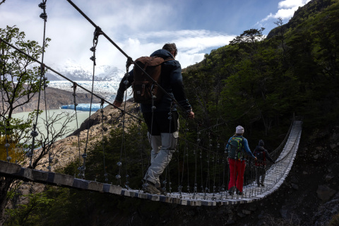 Difícil valorar si impresiona más la altura o la vista a lo lejos.