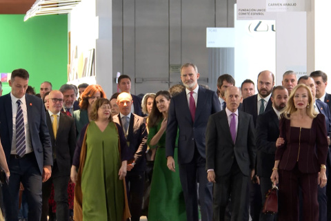 Carmen Lomana no pudo acercarse a saludar a los Reyes.