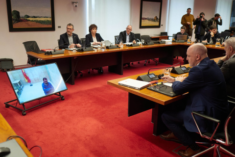 Koldo Garcia comparece en la comision de investigacion del parlamento Navarra por videoconferencia desde Soto del Real.