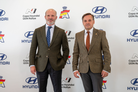 Presentación planes deportivos Hyundai 2026, Leopoldo Satrústegui y Manuel Aviñó
