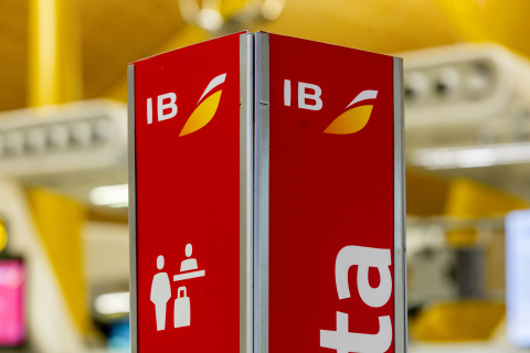 Un mostrador de facturación de Iberia en el Aeropuerto Adolfo Suárez Madrid-Barajas.