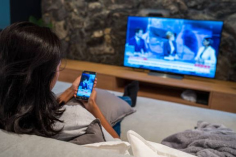 Conectar móvil al televisor