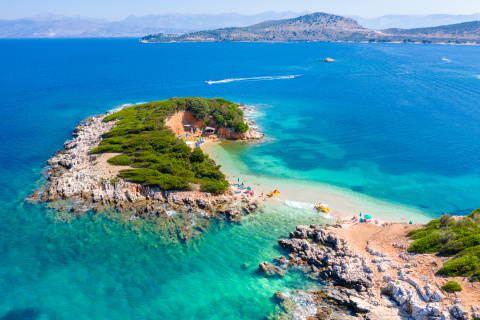 La paradisiaca playa de Bora Bora, en Ksamil (Riviera albanesa).
