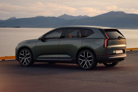 Volvo EX60