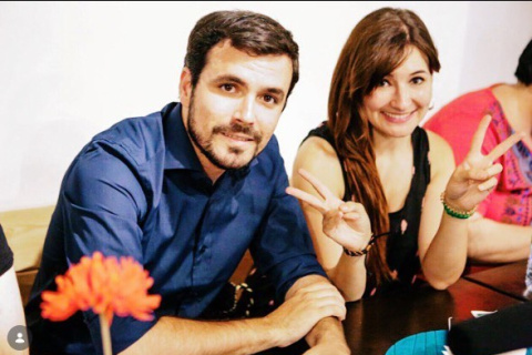 Anna Ruiz y Alberto Garzón.