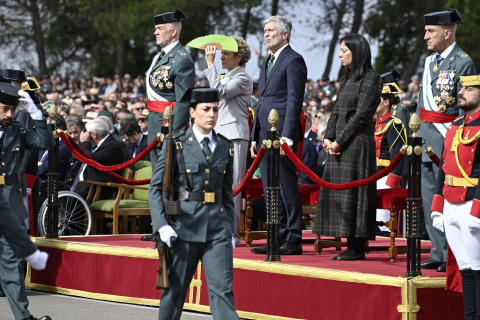 Marlaska presidiendo el acto de jura de bandera en la Academia de la Guardia Civil en Baeza.
