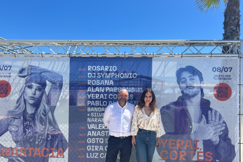 La concejala Ana Poquet y Toni Riera en la presentación de aQuarela 2026
