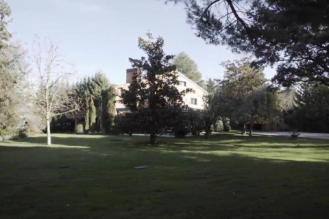 Parte del espectacular jardín de la casa de Jorge Javier Vázquez.