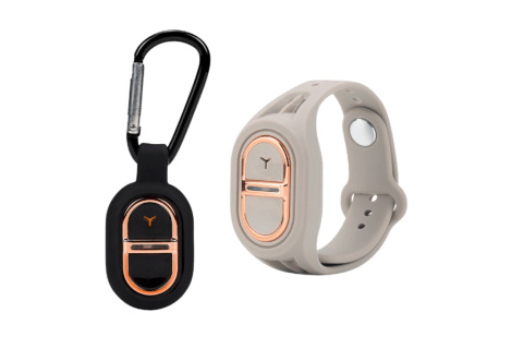 El repelente antimosquitos de Aldi llega por 4,99 euros con versión pulsera o colgante, ocho modos de funcionamiento y hasta seis días de autonomía.