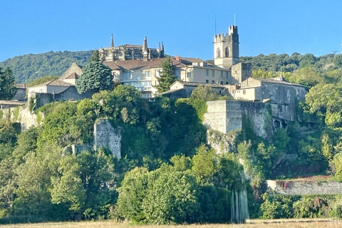 Viviers conserva intacto su carácter medieval junto al Ródano.