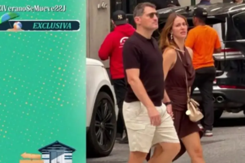 Puede que al estar en Nueva York Iker Casillas se relajara con los periodistas y paseó de la mano con Irene Esser.