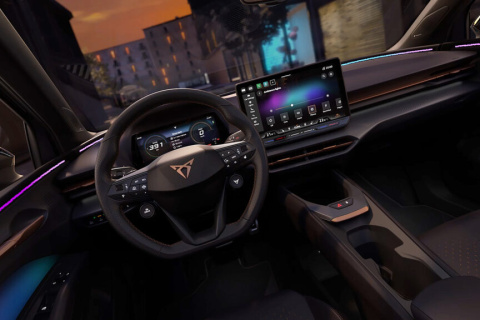 Interior del Cupra Raval