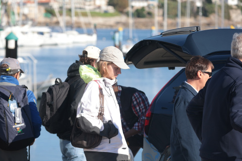 Irene Urdangarín llegando al puerto, a 17 de octubre de 2026, en Sanxenxo (Galicia - España)