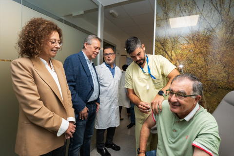 (Inicio Do Ensaio Clínico Combogal Supervisado Polo Conselleiro De Sanidade.