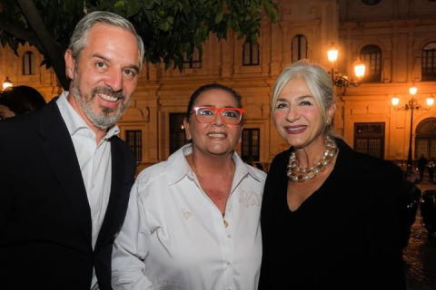 Juan Bravo Baena, María del Monte y Patricia del Pozo.