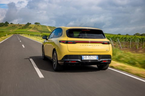 El B05 presenta una silueta de carrocería ancha inspirada en un coupé