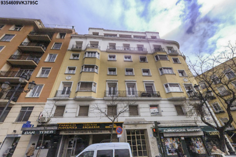 Pisos de la inmobiliaria de Arroyo en Ferraz