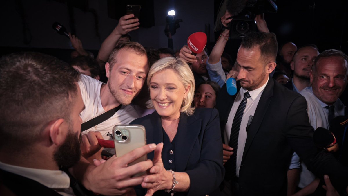 Le Pen celebra su victoria en las legislativas