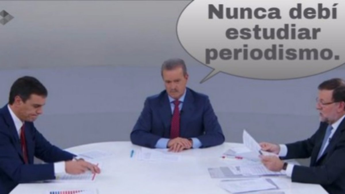 Fotografía del debate que corre por la red.