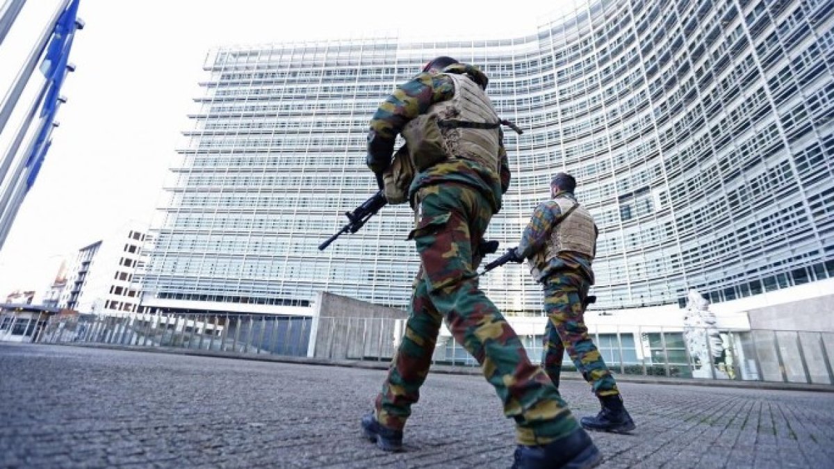 Bruselas sigue siendo una ciudad fantasma por alerta de terrorismo.