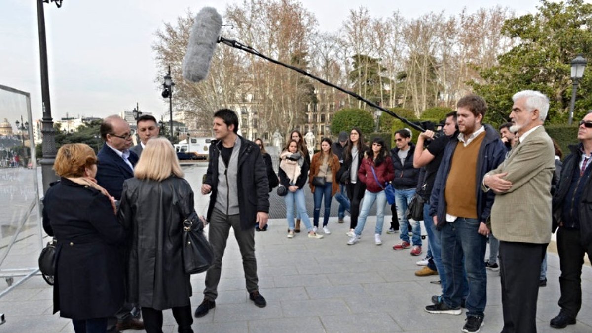 Un momento de la grabación del primer programa de Cintora A Pie de Calle.