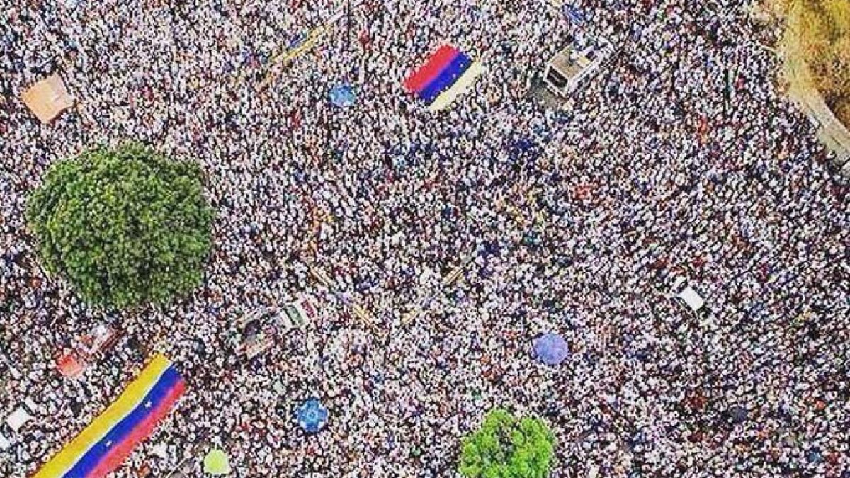 Miles de ciudadanos demostraron que algo está cambiando en Venezuela.