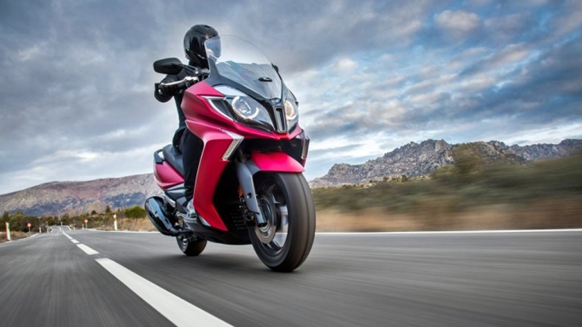 Kymco lanza el nuevo Super Dink: movilidad urbana Premium