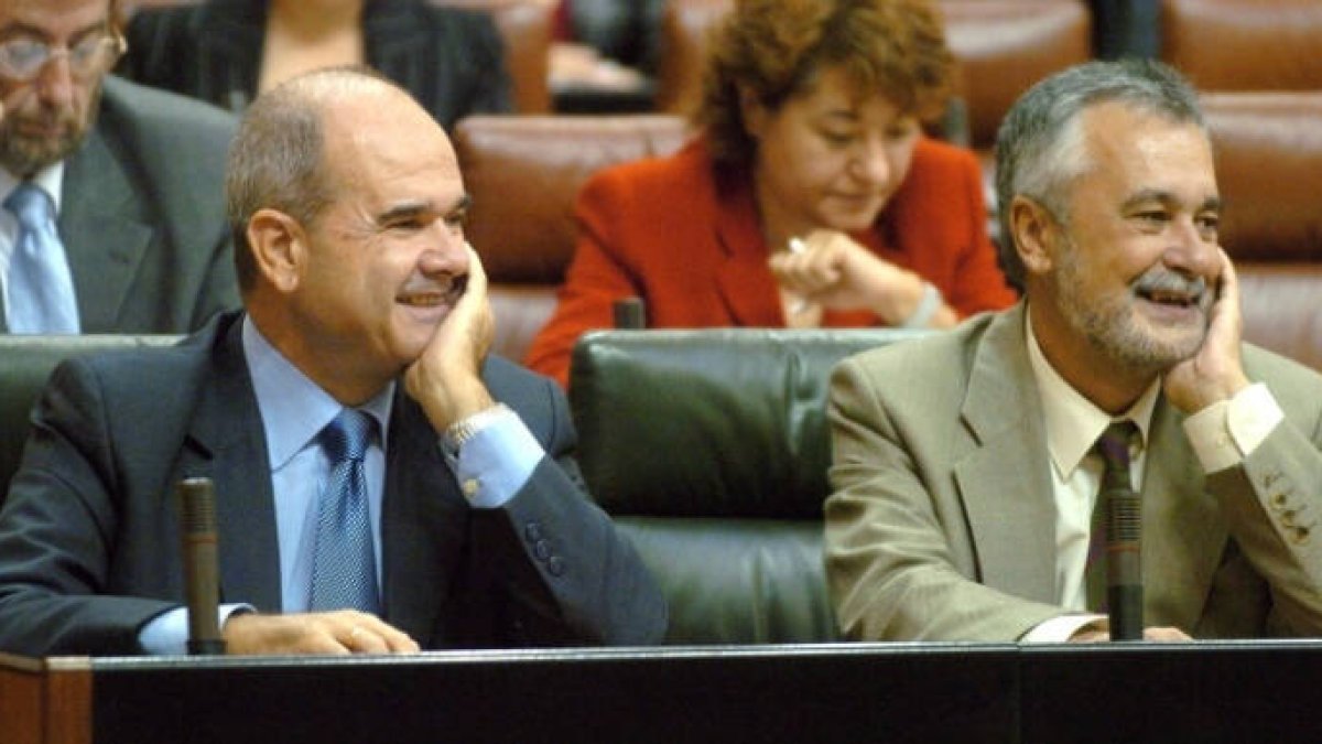 Chaves y Griñán, en su etapa en el Parlamento Andaluz.