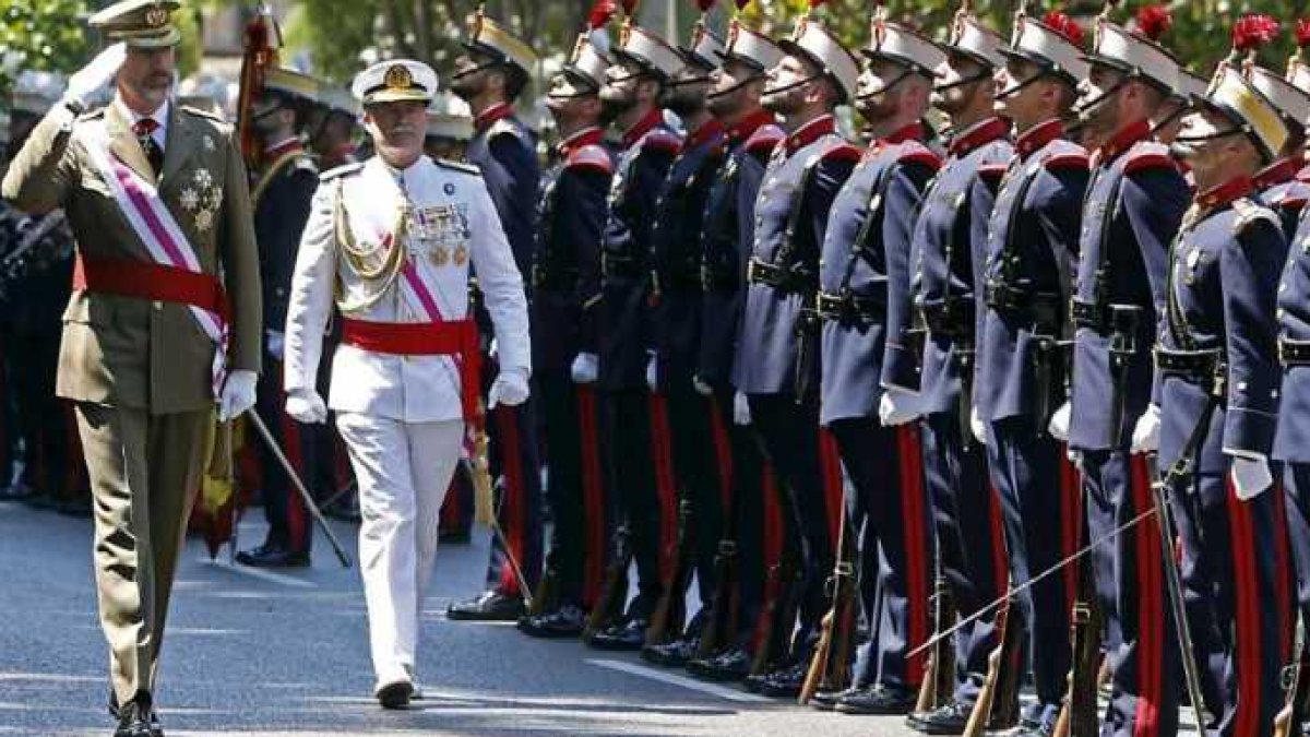 Las Fuerzas Armadas, sin fuerzas