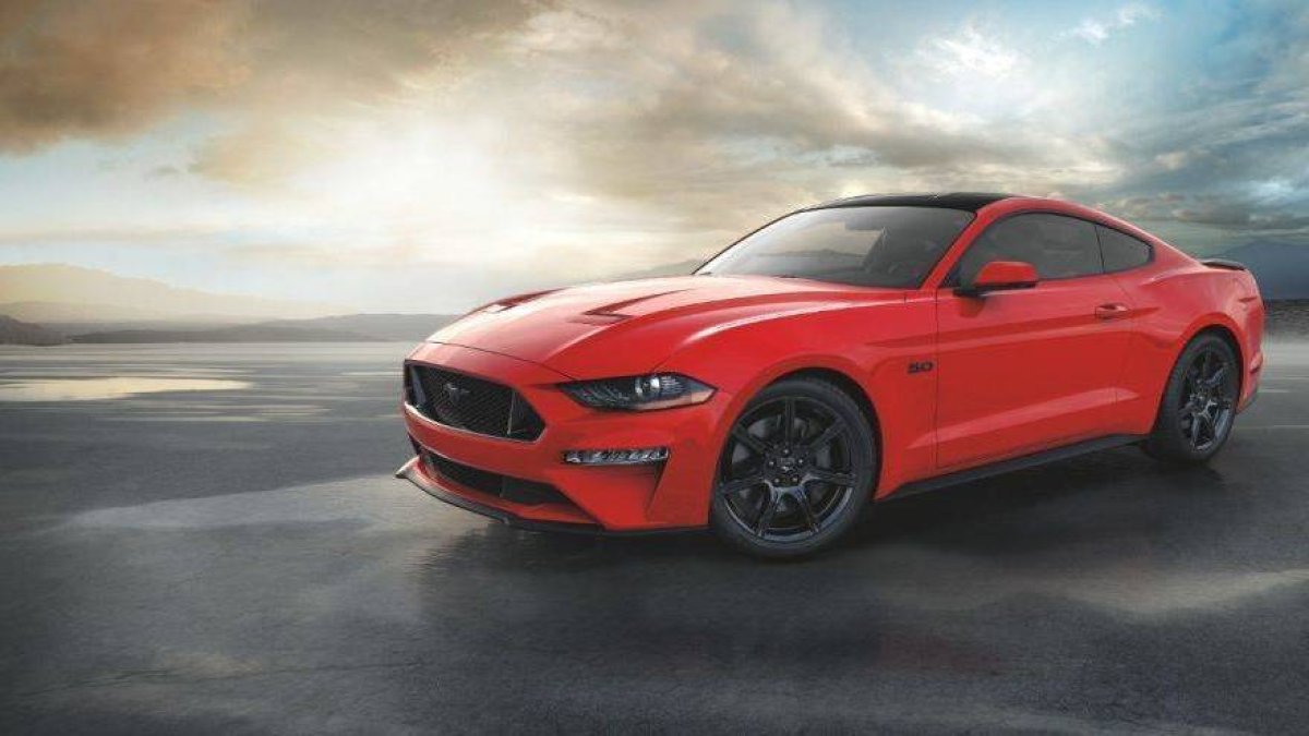 Ford Mustag GT Coupe en Ruby Red 2018