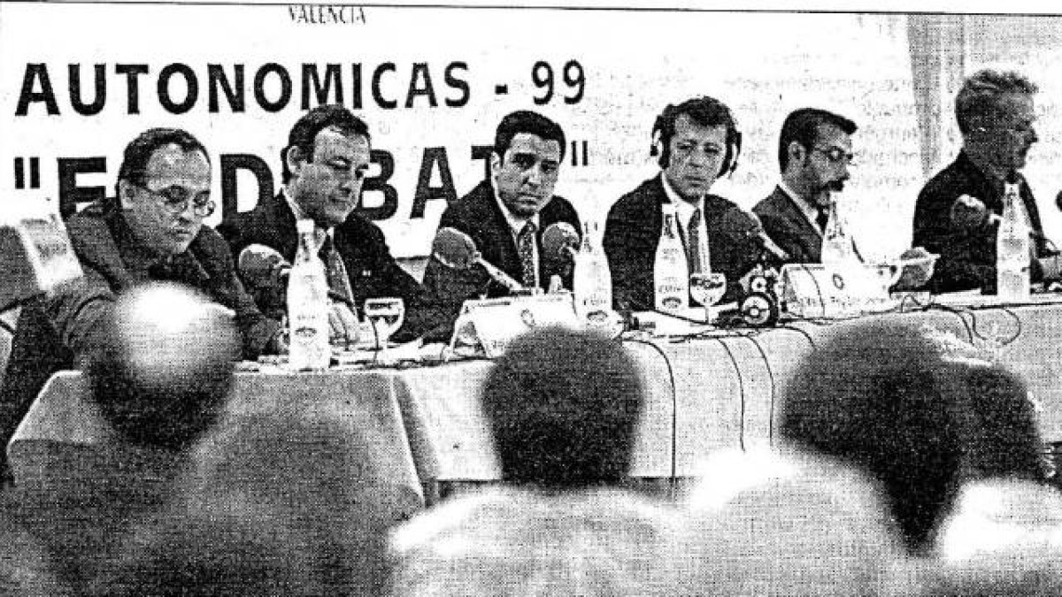 Mayor, Villalba, Zaplana, Vicente Climent, Asunción y Ribó. Foto Fernando Bustamante para Levante