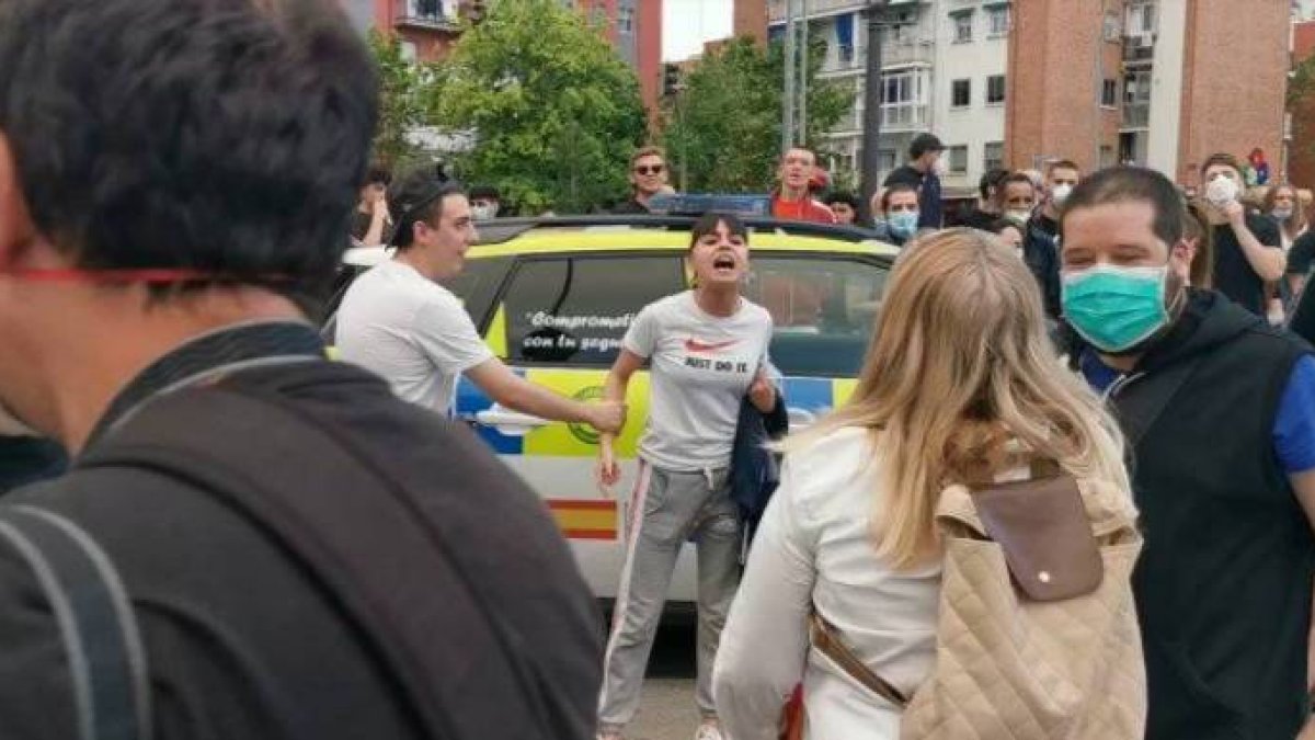 Jóvenes de ultraizquierda han vuelto a intentar reventar las protestas en Alcorcón.