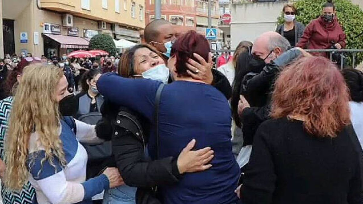 Los padres de Camila han recibido el respaldo de los vecinos de El Campelllo