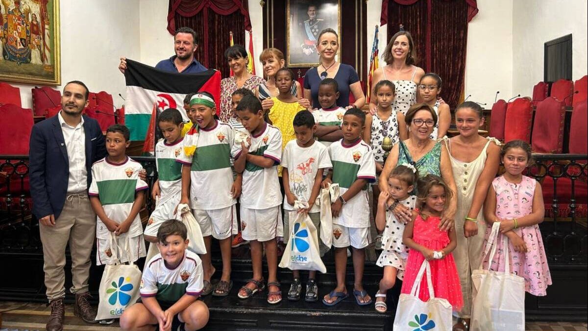 Acogida de niños y niñas saharauis en el Ayuntamiento de Elche