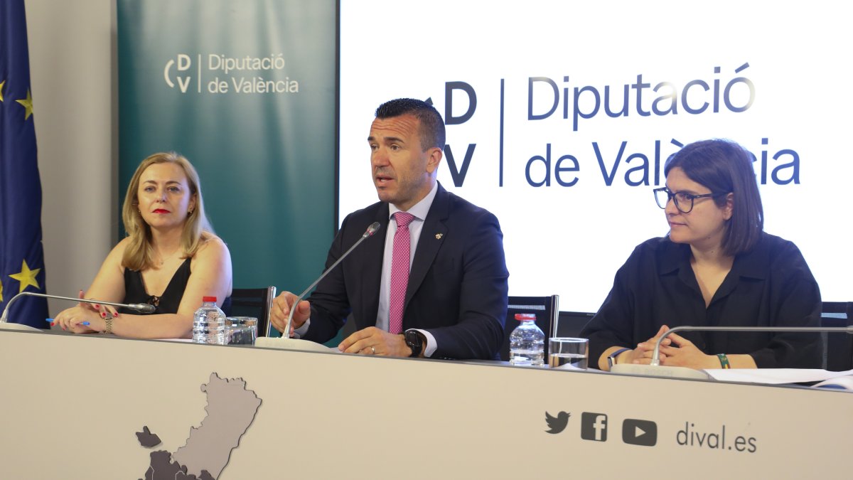 Natàlia Enguix, Vicent Mompó y Laura Sáez