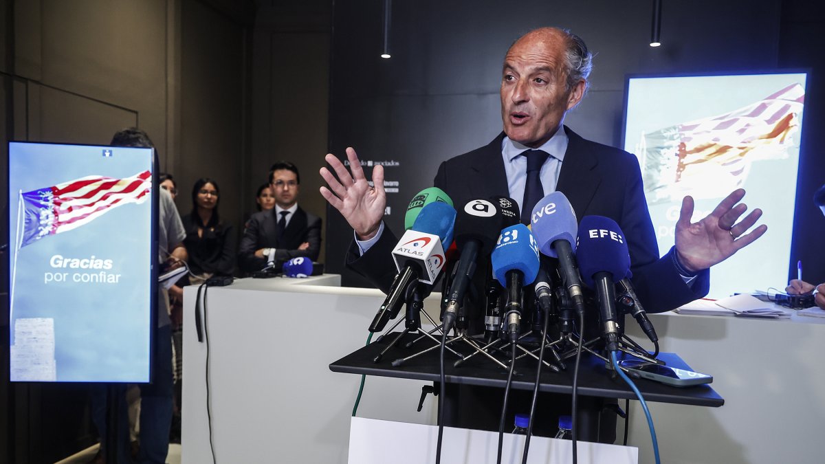 Francisco Camps en una rueda de prensa tras ser absuelto