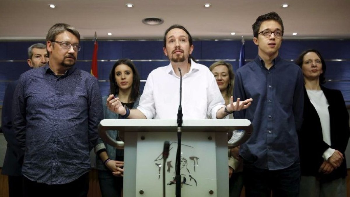 Pablo Iglesias junto a su guardia pretoriana.