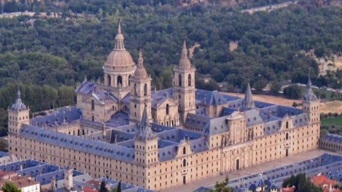 Los 9 monasterios más imponentes de España