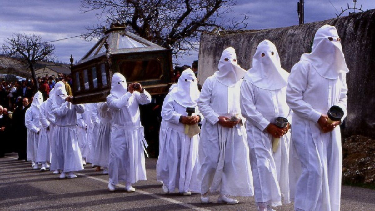 Las 7 procesiones más curiosas e impresionantes de la Semana Santa española