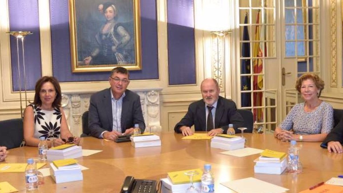 Mesa de Les Corts